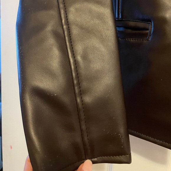 Brown leather jacket - Picture 2 of 5
